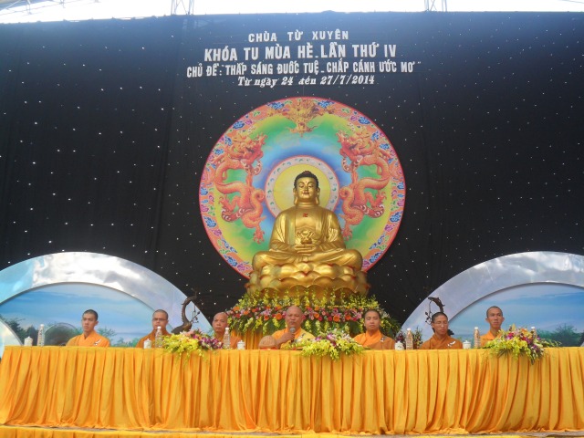 Thai Binh province: Buddhist summer course 2014 for youth at Tu Xuyen pagoda